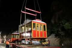 East Hill Lift cars being unloaded 5 Sep 2023 01